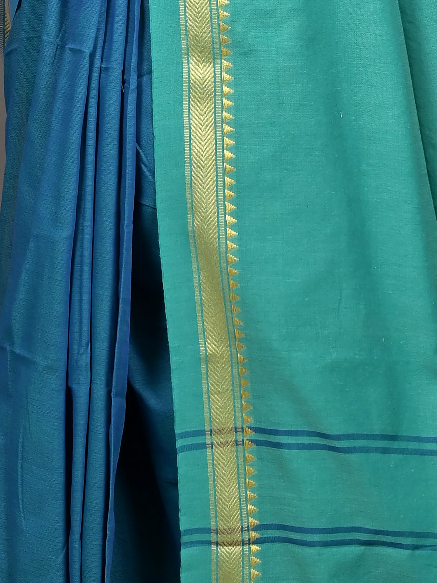 Dark Green Pure Cotton Nopra Handloom Saree (2266)